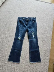 ダメージブーツカット デニム