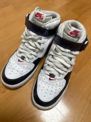 ナイキ エアフォース 1 ミッド QS ユニバーシティ レッド ＆ ミッドナイト ネイビー