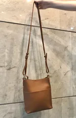 2way Leather-touch Square Shoulder Bag (brown)のサムネイル