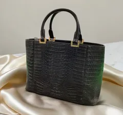 クロコダイル・ビジネス＆プライベートバッグ（ブラック）　ワニ革　レディース　本革　黒　艶無し　未使用