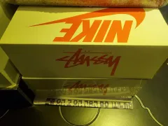 ナイキ ステューシー ベナッシ スリッパ