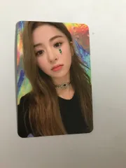 LE SSERAFIM（ルセラフィム）ホ・ユンジン(HUH YUNJIN) トレカ 出品