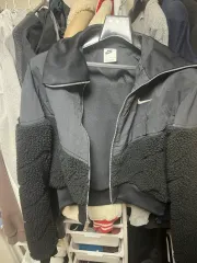 ナイキ ブラック ボア フリース ジャケット