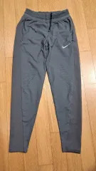 ナイキ グレー ドライフィット スポーツ トレーナー ズボン 26