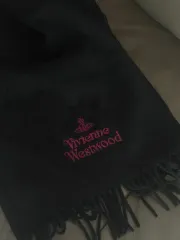 ヴィヴィアン・ウエストウッド マフラー