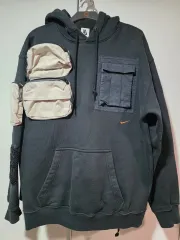 ナイキ トラヴィススコット ユーティリティ フーディー Tシャツ M