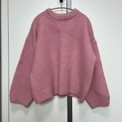 ベイビーピンクニット