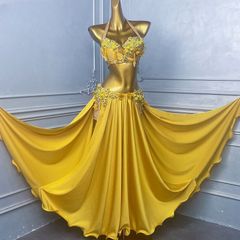 ベリーダンス 衣装 セットアップ オレンジ ビジュー装飾 - メルカリ