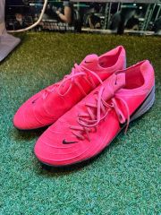 ナイキ FANTOM プロ サッカーシューズ 280 tf