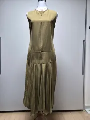 カーキ プリーツ ロング ONE PIECE