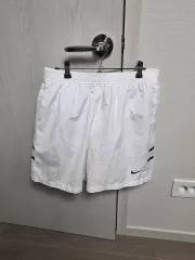 ナイキ ハーフパンツ 白 ウーブン スウッシュ トレーニングパンツ