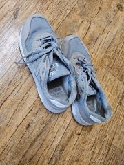 ニューバランス580