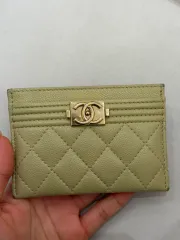 シャネル ボーイ カードウォレット