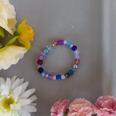 ハンドメイド／マルチカラービーズブレスレット