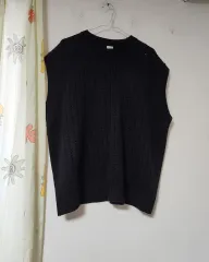 オーバーサイズ WEEKEND ブラック ニット ベスト