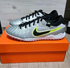 ナイキ ティエンポ レジェンド 10 プロ TF サッカーシューズ