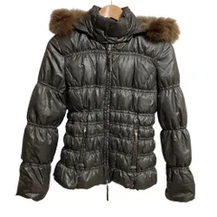 良品 TRUSSARDI トラサルディ ダウンジャケット サイズ38 グレー レディース 古着 中古 USEDのサムネイル