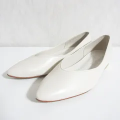 美品 LE TALON ルタロン アーモンドトゥ フラットパンプス 22.5cm アイボリー レディース 古着 中古 USED