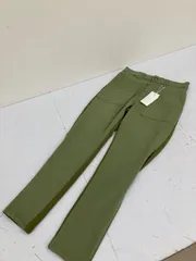 送料無料★新品タグ付き★Praia★ストレッチパンツ　ボトムス★カーキ★テーパードパンツ★サイズ38   #80325sNj138