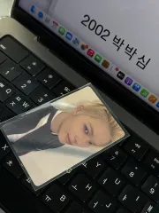 ENHYPEN（エンハイプン・エナプ）ニキ YIZHIYU（一直娱）未公開トレカ 特典トレカ