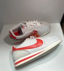 ナイキ コルテッツ 白/赤 スニーカー 240