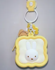 <未使用新品>ミッフィー トゥー キーホルダー イェロー (エアーポッズ Airpods 入る)