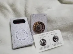 ニナヒ 昇る月 バッジ