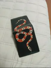 グッチ 正規品 キングスネーク 二つ折り財布 出品