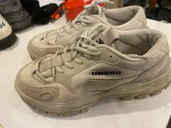 アンブロ スニーカー アイボリー 270