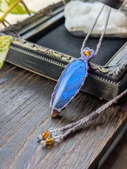 ☆ブルーアンバー・琥珀☆マクラメ編みネックレス 558・マクラメネックレス