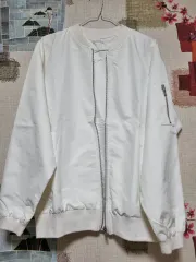 白 MA-1ジャケット