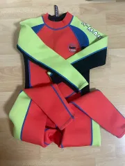 子供用 ウェットスーツ