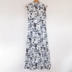 美品 AND COUTURE アンドクチュール フラワープリント バックレースアップ ノースリーブ ロングワンピース 38 ブラック系 レディース 古着 中古 USED