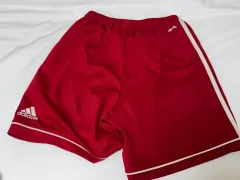 アディダス ショート 赤 ハーフパンツ M 傷なし 良し