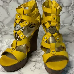 ゲス GUESS G BY GUESS ストラップサンダル ロゴ金具 イエロー ウェッジソール 8M レディースのサムネイル