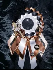 華やかな痛バッグ ロゼット 缶バッジ 出品