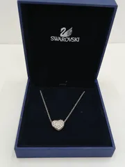 SWAROVSKI　スワロフスキー　ハート　ネックレス