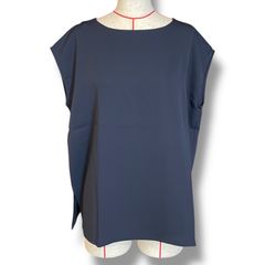 LE PHlLネイビー スリット入りトップスFサイズ LE PHlLネイビー スリット入りトップスFサイズ - メルカリ