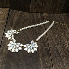 ネックレス フラワー モチーフ チョーカー 白 ホワイト