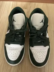 ナイキ エア ジョーダン1 ロー グリーン 235