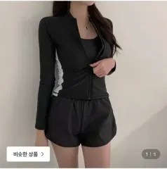 一回着たブラックレッシュガードハーフパンツセット水着