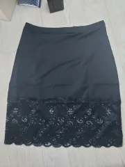 ブラックレースミニスカート