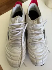 mizuno モレリア NEO₍ネオ)4 ベータ ジャパン 260