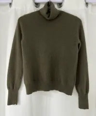 レディース UNIQLO カシミア 100% タートルネック / カーキ