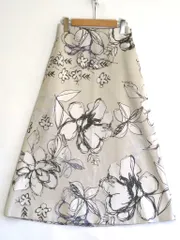 【229034】＜お買い得♪＞ ebure エブール  スケッチフラワージャガードロングスカート フレア 花柄　タグ付き  ・36 3210500164