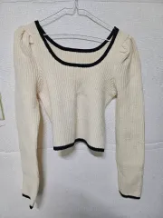 アイボリー パフ 長袖 ニット バイカラー クロップドTシャツ 未使用