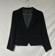 NUIT ワンボタン ブラック クロップド ジャケット