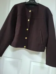 ZARA（ザラ）ノーカラージャケット ㅡLㅡ購入後、保管のみの新品 ㅡ細身77まで可能