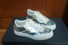 リーボック クラブ C 新品 250 255 限定モデル スニーカー NIKE