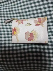 COACH コーチ フラワー プリント カードウォレット 白